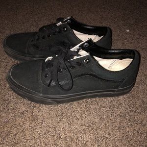 All black vans